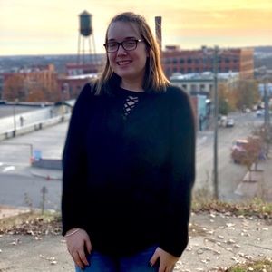 Meet your Posher, Carly